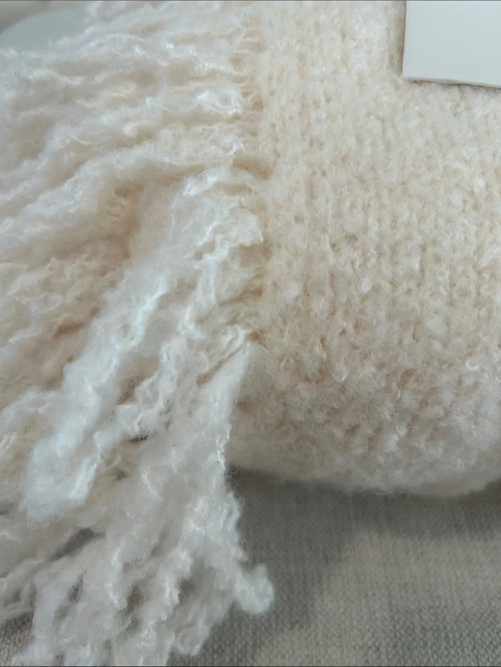 Honeydew Luxe Home Bouclé Knit Throw Blanket, Cream, 50”x60”, NWT